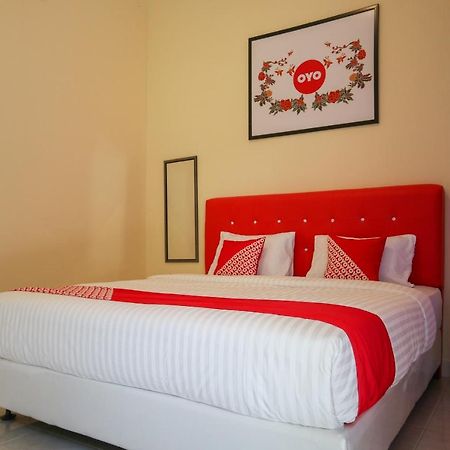 OYO 2202 Delima Guest House Syariah Padang  Extérieur photo
