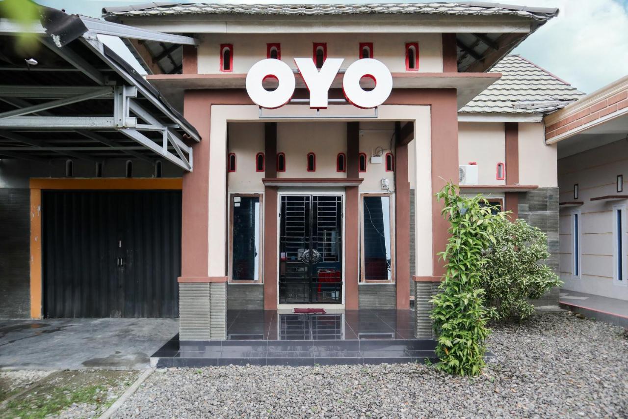 OYO 2202 Delima Guest House Syariah Padang  Extérieur photo