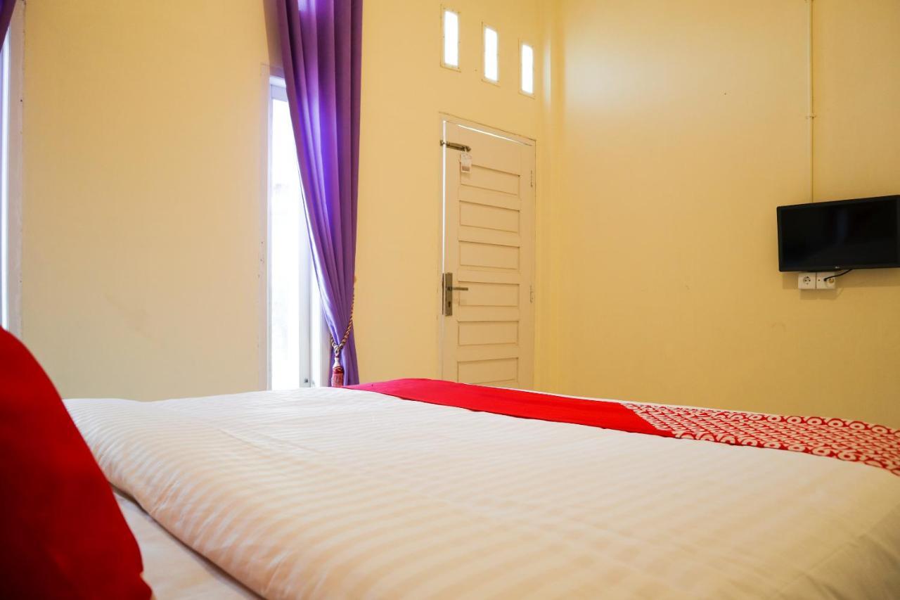 OYO 2202 Delima Guest House Syariah Padang  Extérieur photo