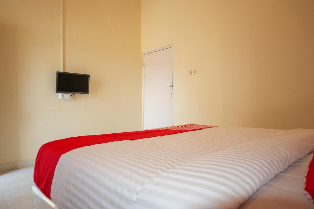 OYO 2202 Delima Guest House Syariah Padang  Extérieur photo